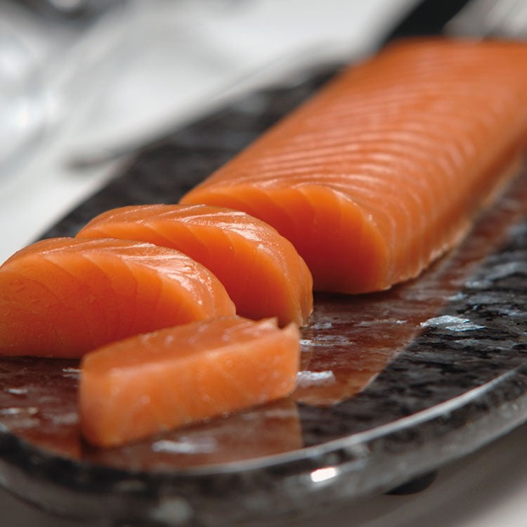 バリックサーモンフェア開催中・BALIK SALMON FAIR】 – CAVIAR